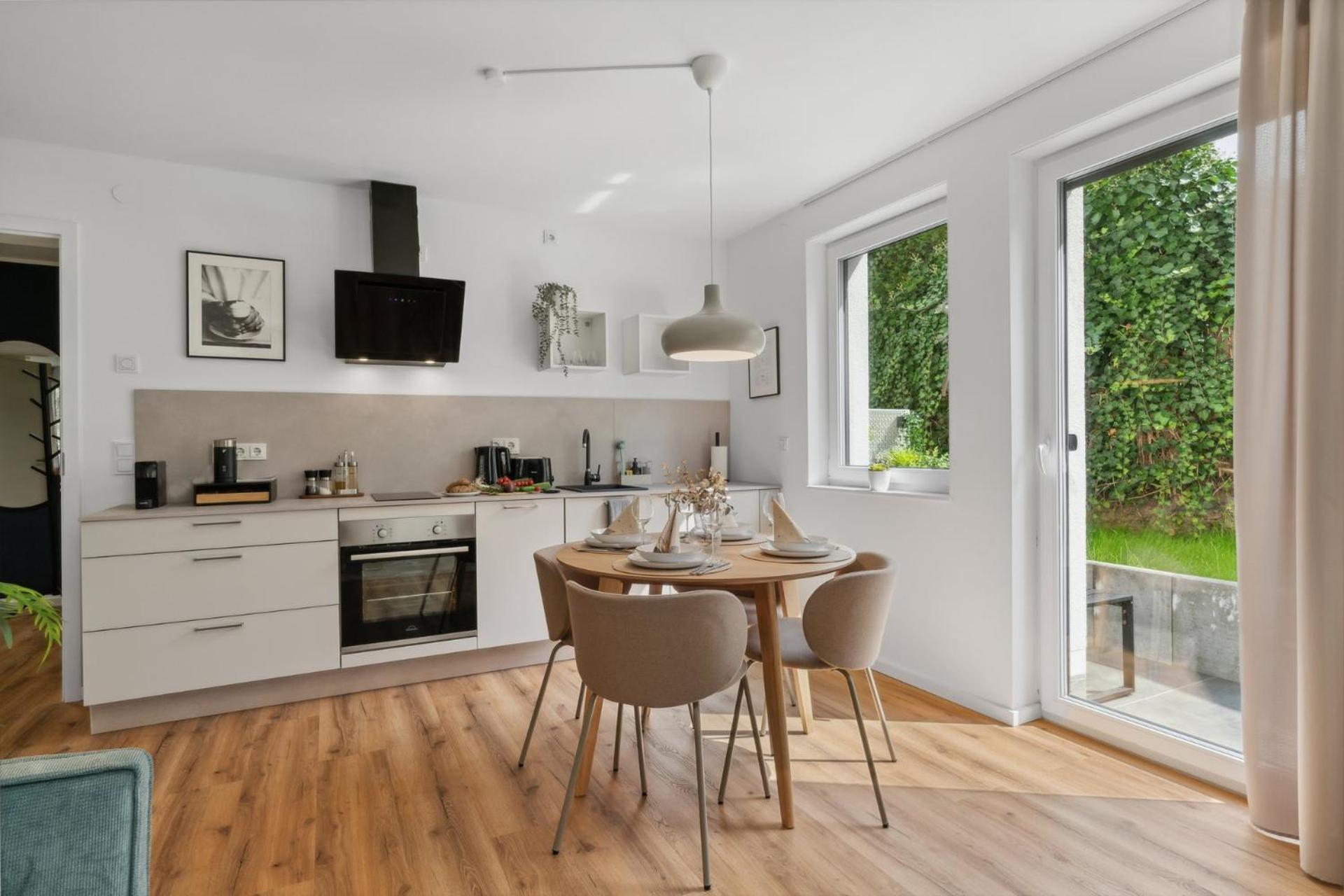 Zwei Apartments Fuer Bis Zu 8 Personen Zentral, Modern, Mit Terrasse & Balkon Bielefeld Eksteriør billede