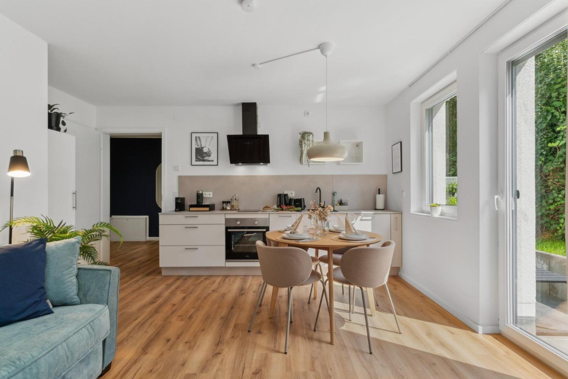 Zwei Apartments Fuer Bis Zu 8 Personen Zentral, Modern, Mit Terrasse & Balkon Bielefeld Eksteriør billede