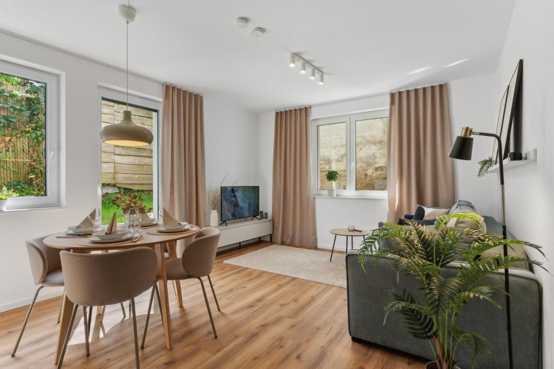 Zwei Apartments Fuer Bis Zu 8 Personen Zentral, Modern, Mit Terrasse & Balkon Bielefeld Eksteriør billede