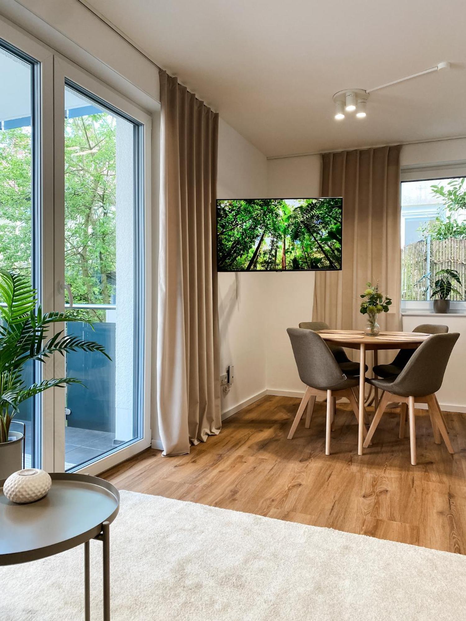 Zwei Apartments Fuer Bis Zu 8 Personen Zentral, Modern, Mit Terrasse & Balkon Bielefeld Eksteriør billede