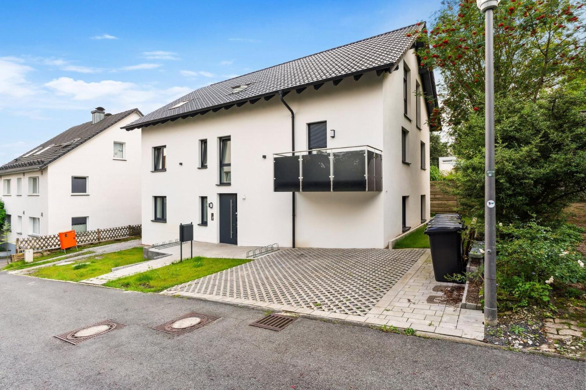 Zwei Apartments Fuer Bis Zu 8 Personen Zentral, Modern, Mit Terrasse & Balkon Bielefeld Eksteriør billede