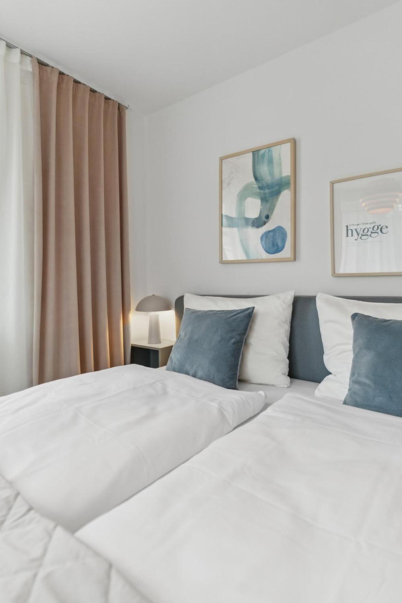 Zwei Apartments Fuer Bis Zu 8 Personen Zentral, Modern, Mit Terrasse & Balkon Bielefeld Eksteriør billede